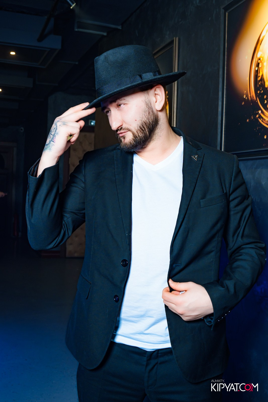 LAUREATE KARAOKE HALL. КИПЯТКОМ АЛМАТЫ!