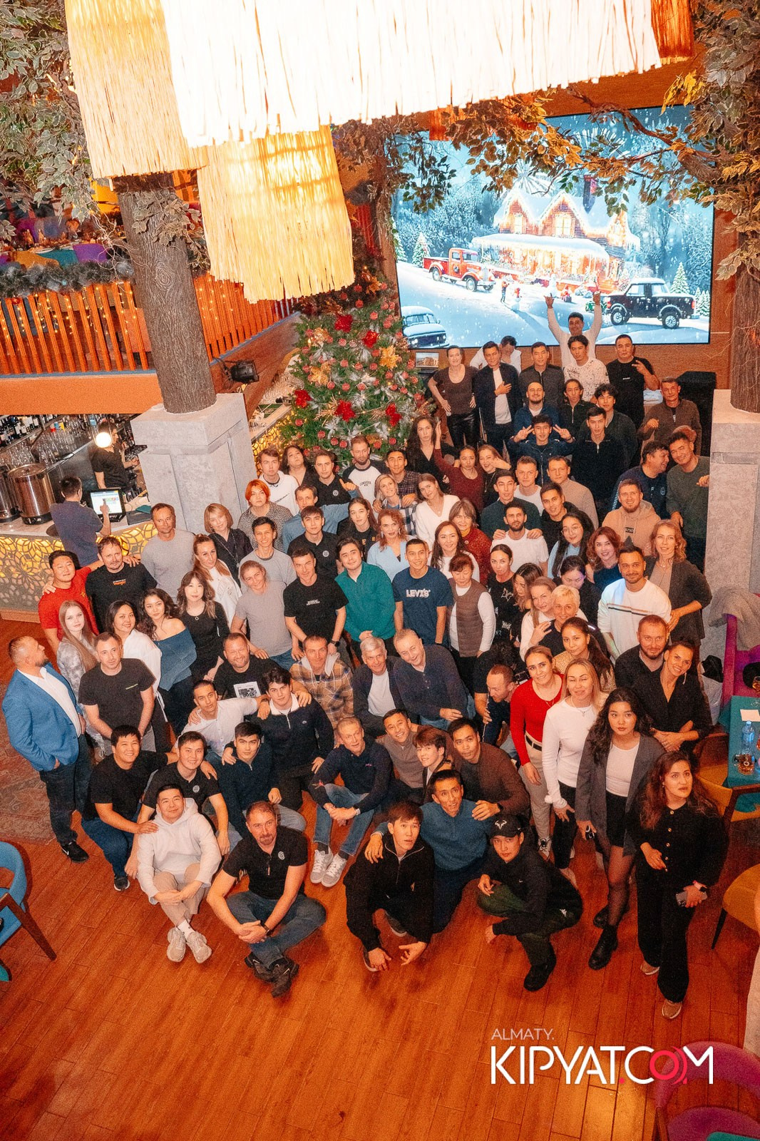 ГРУЗИНСКИЙ ДВОР НА КАБАНБАЙ БАТЫРА. КИПЯТКОМ АЛМАТЫ!