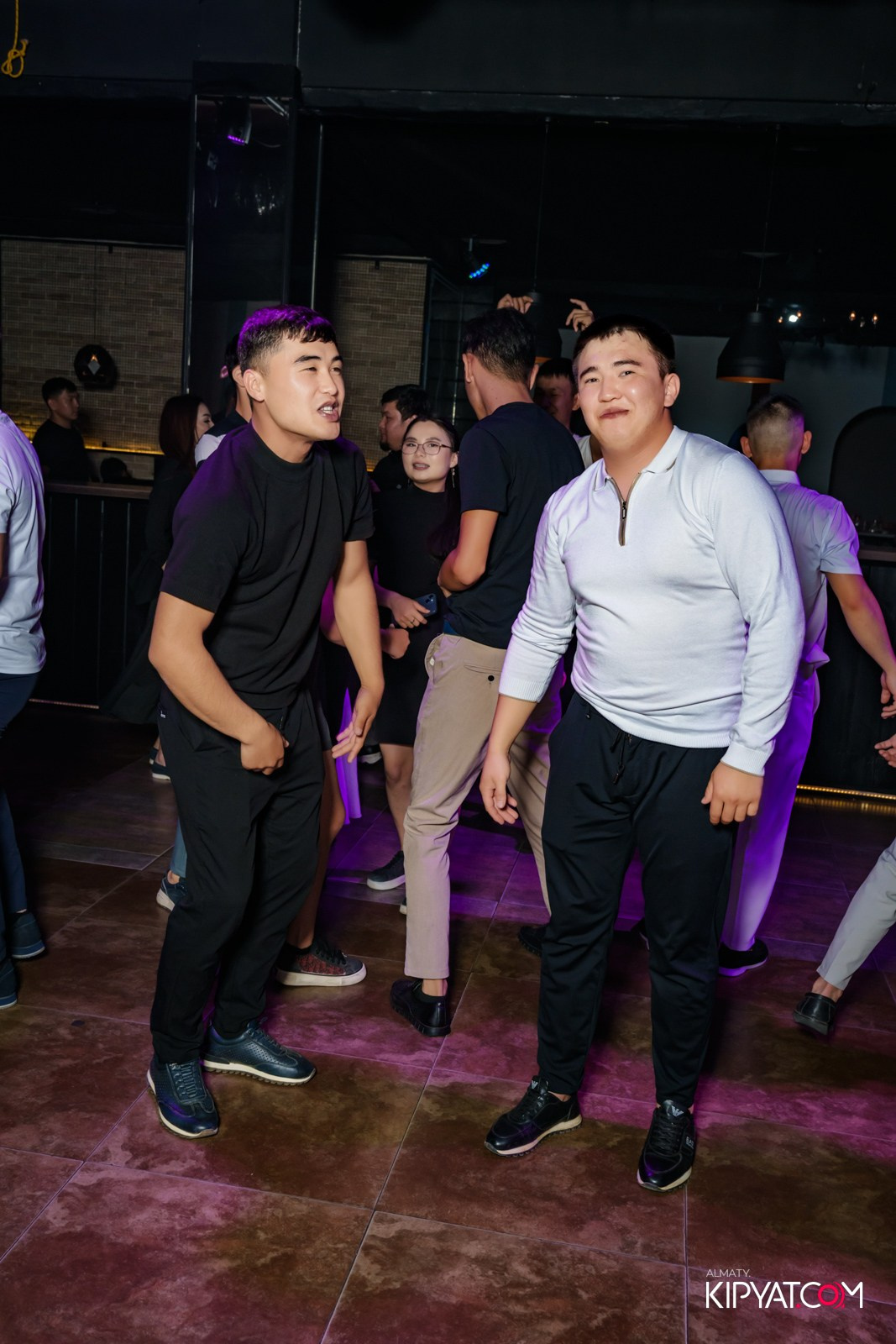 ARAGOSTA. КИПЯТКОМ АЛМАТЫ!