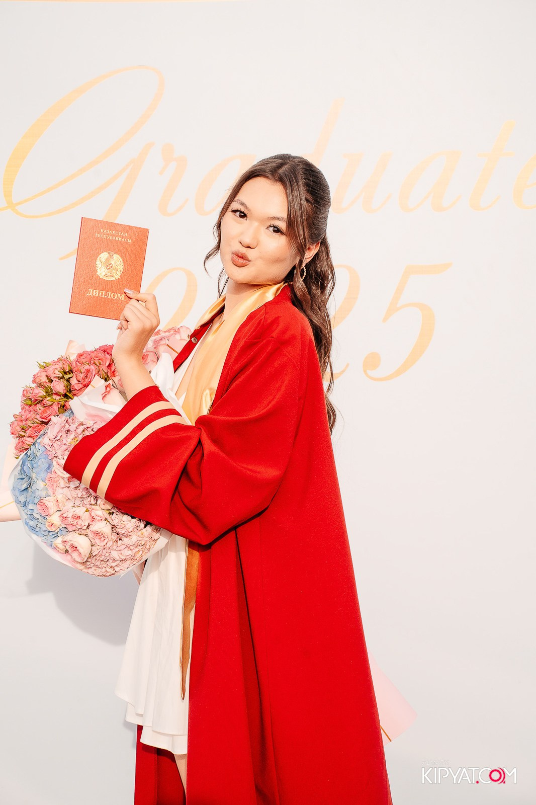 ВРУЧЕНИЕ ДИПЛОМОВ — НАРХОЗ КОЛЛЕДЖ. Part 1. КИПЯТКОМ АЛМАТЫ!