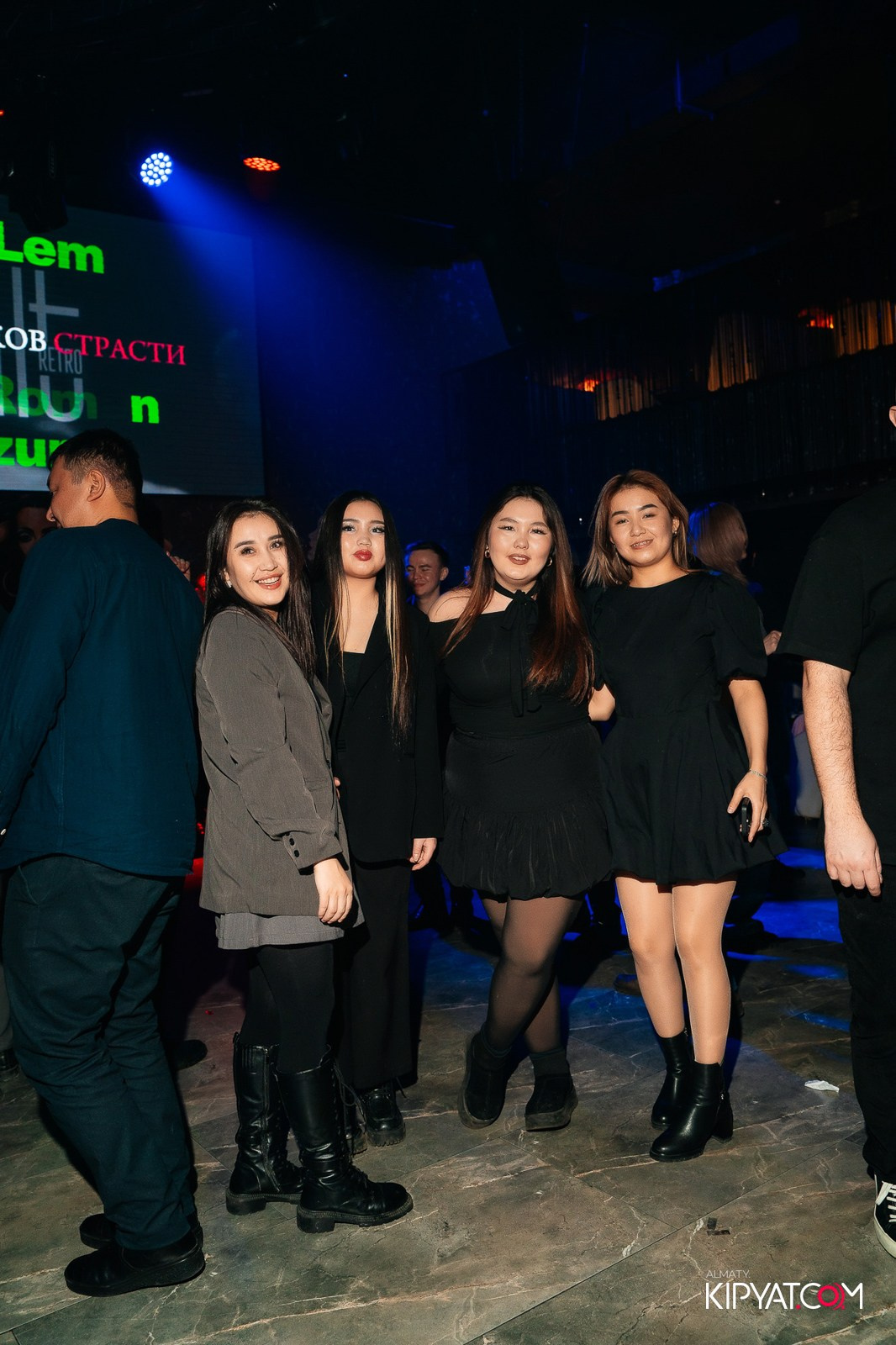 RETRO HIT. КИПЯТКОМ АЛМАТЫ!