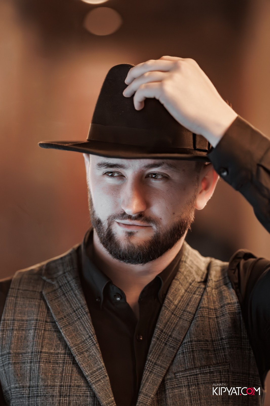 LAUREATE GRAND CAFÉ. КИПЯТКОМ АЛМАТЫ!