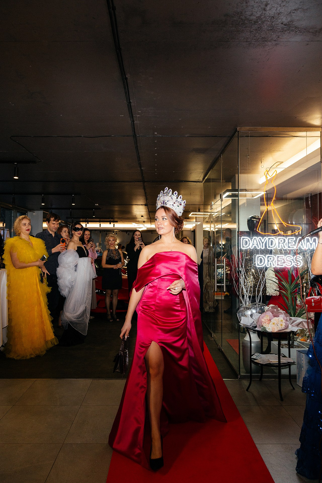 Репортаж в автосалоне. Светский фотограф Санкт-Петербург и ЛО