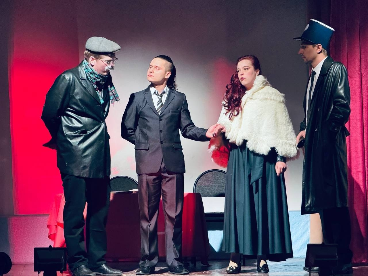 Фотографии "Мадемуазель детектив"