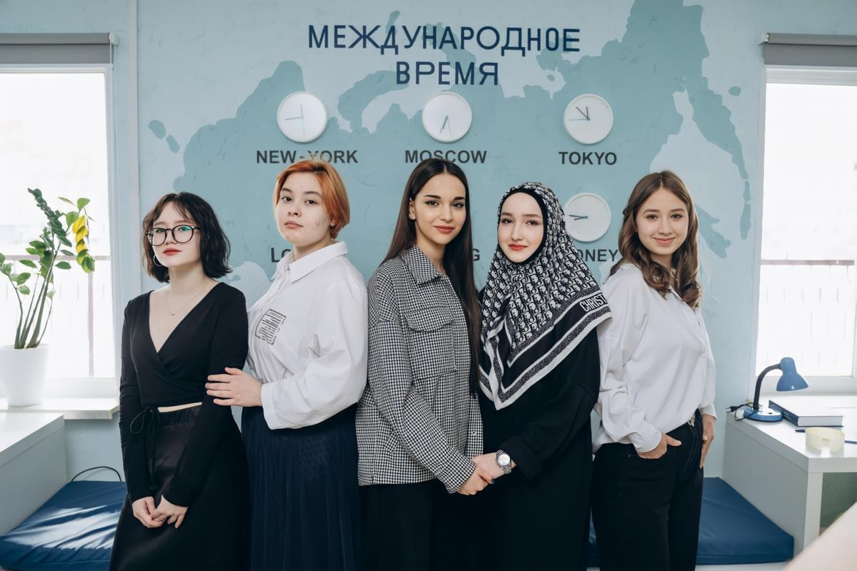 9 класс. КЛАСС | Выпускные альбомы в Нижневартовске