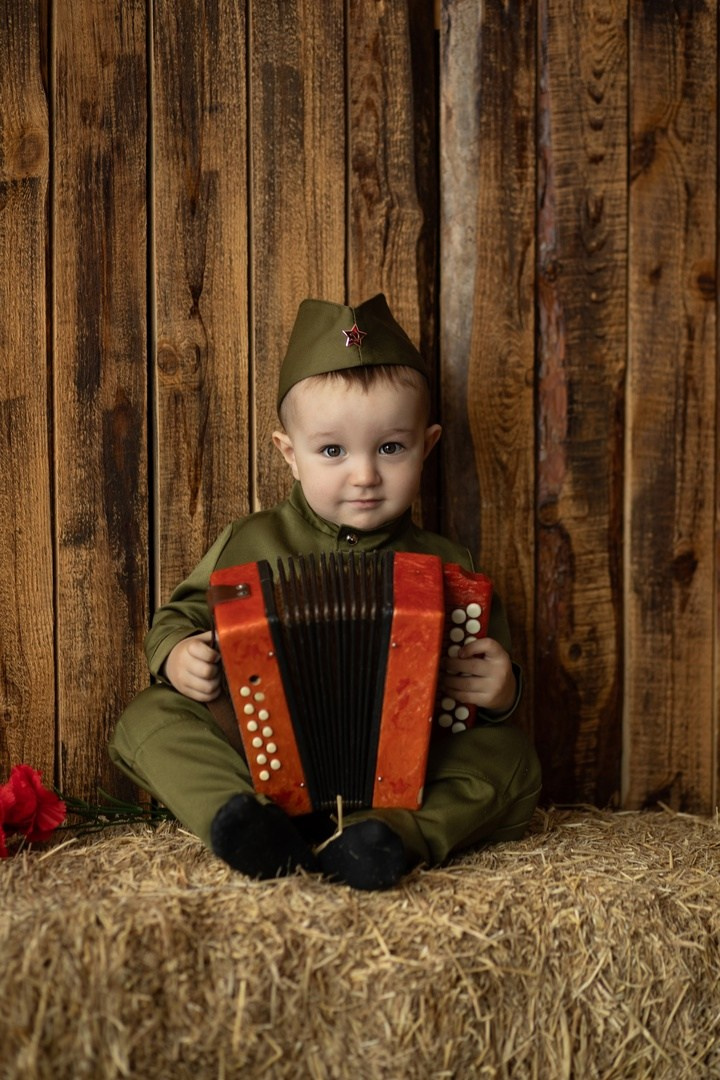 День победы «Аты-Баты». Фотограф в Омске