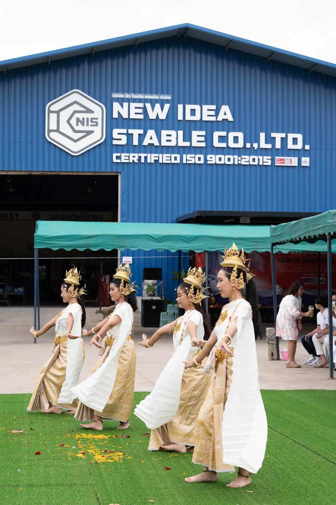 День рождение компании (Тайланд). Мир живой фотографии о Вас и для Вас