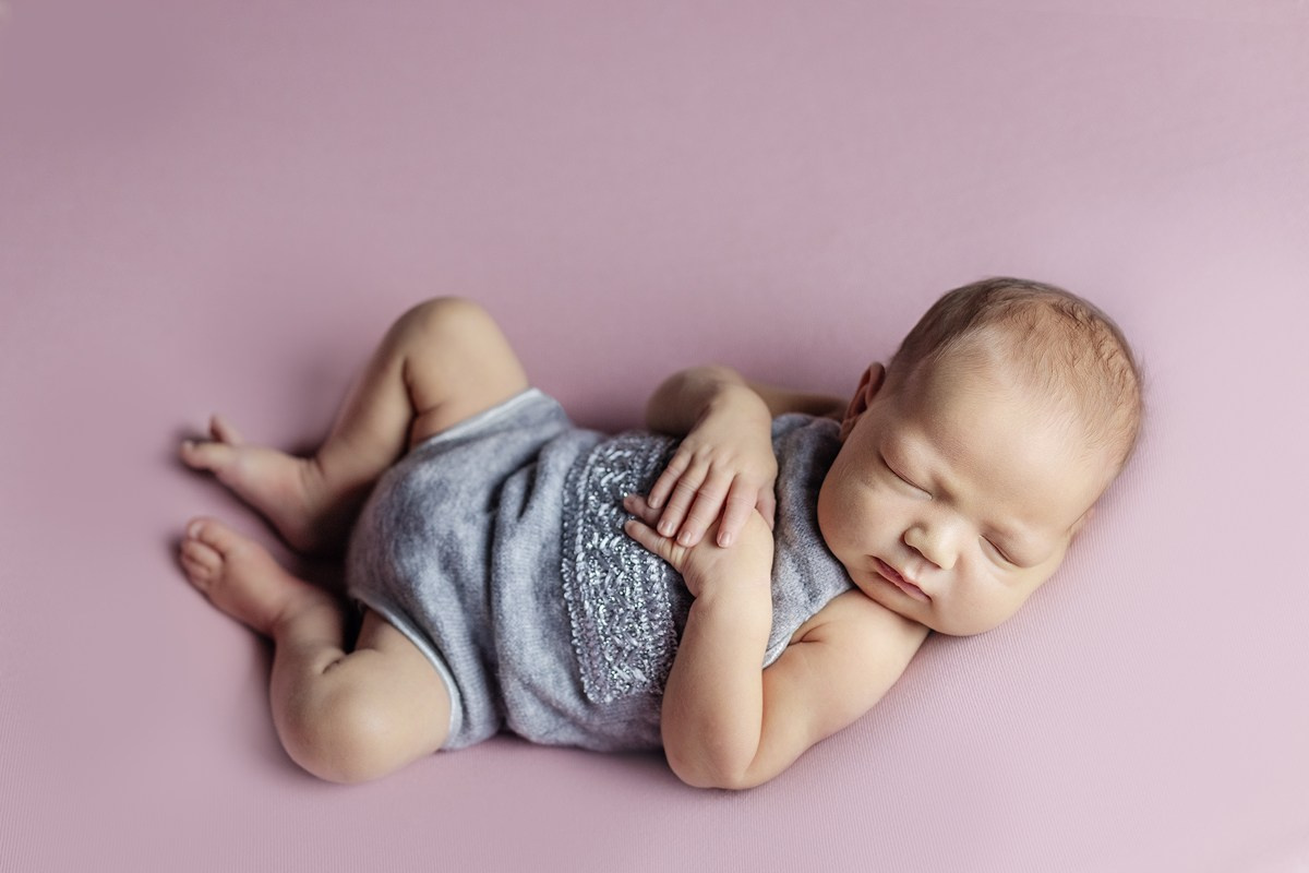 Съемка новорожденных. Фотограф новорожденных малышей Ирина Шайнурова