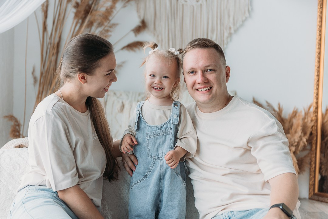 Еве 2 года. Студия Матур