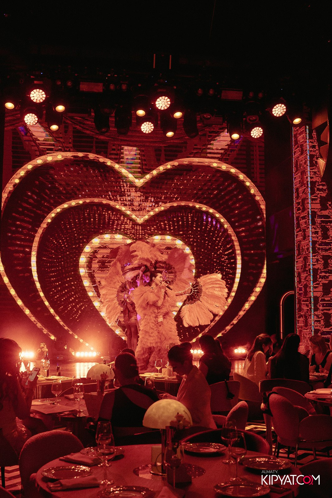 QUEEN. КИПЯТКОМ АЛМАТЫ!