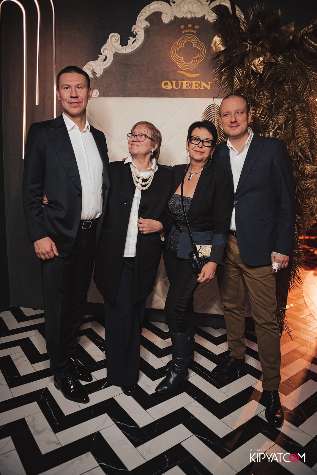 QUEEN. КИПЯТКОМ АЛМАТЫ!