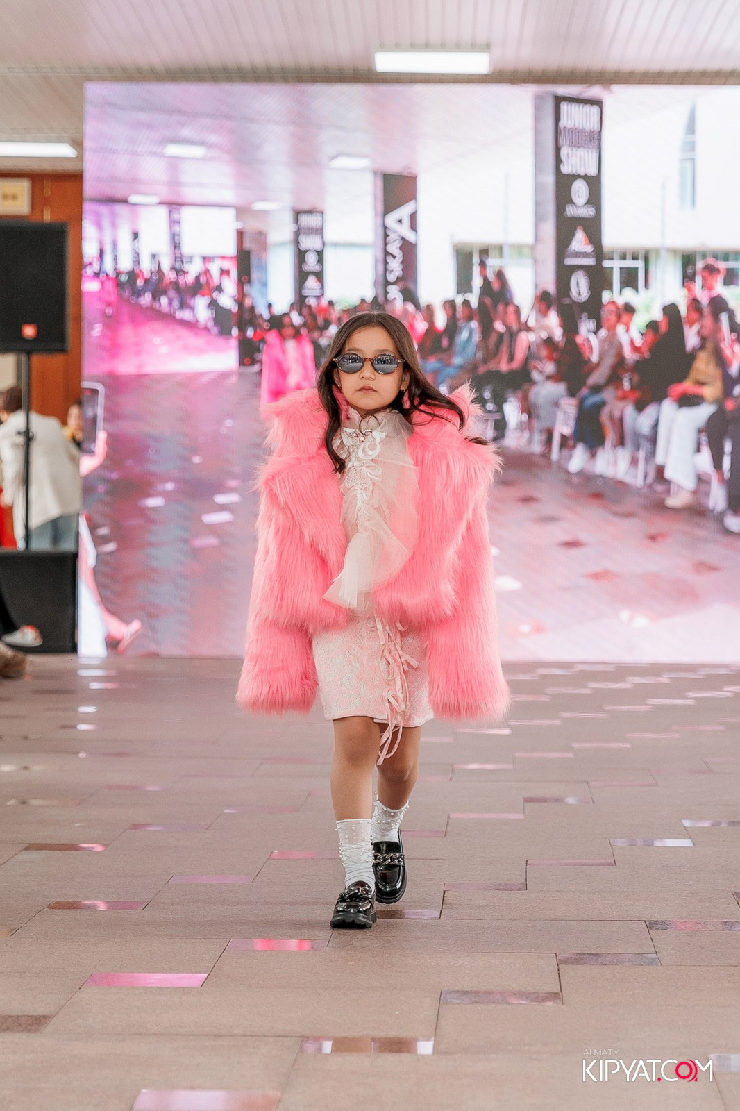 JUNIOR FASHION SHOW. КИПЯТКОМ АЛМАТЫ!