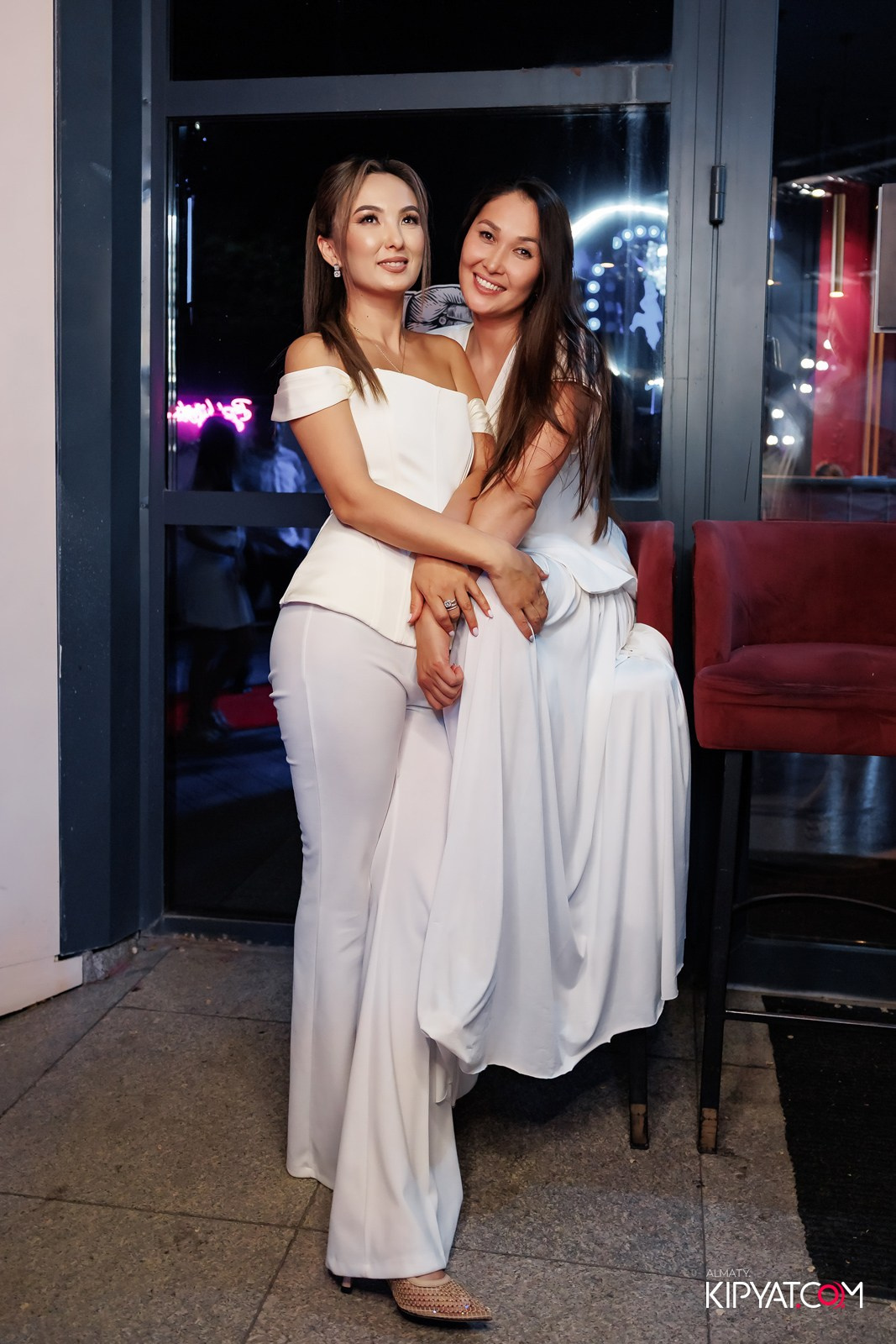 ЗАЯ, НА БИС. КИПЯТКОМ АЛМАТЫ!