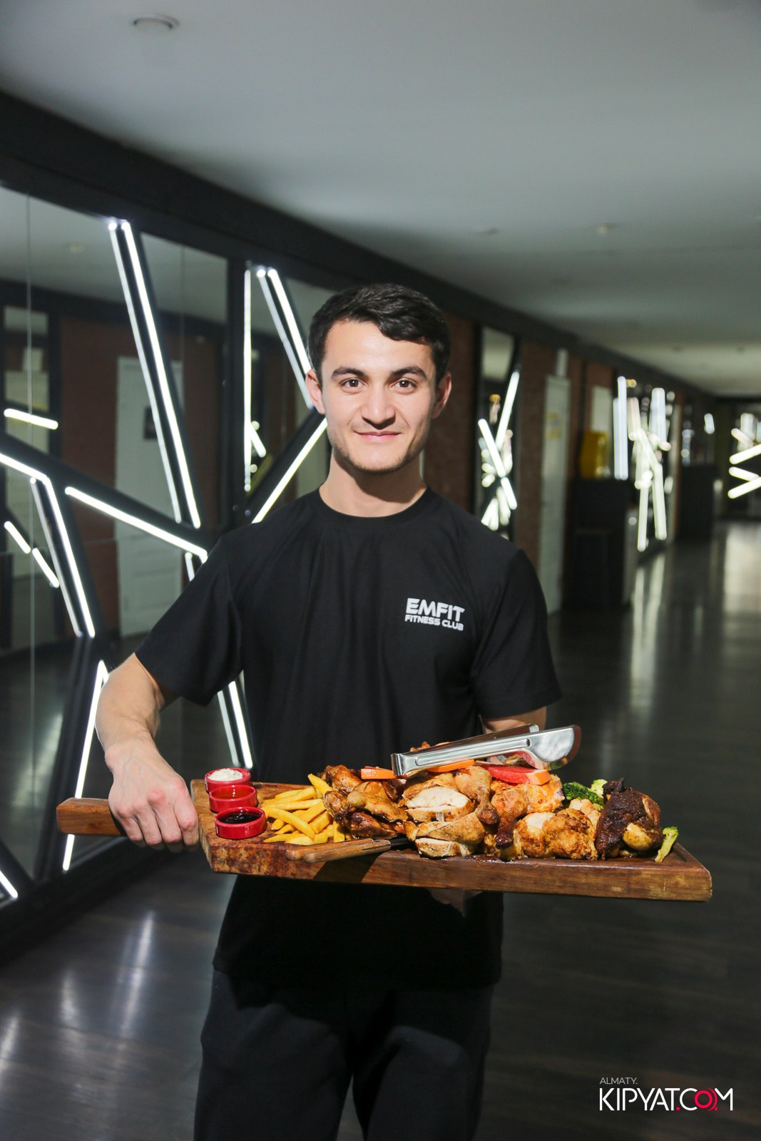 УХО И МЕДВЕДЬ НА САИНА. КИПЯТКОМ АЛМАТЫ! Фотосъемка мероприятий в Алматы