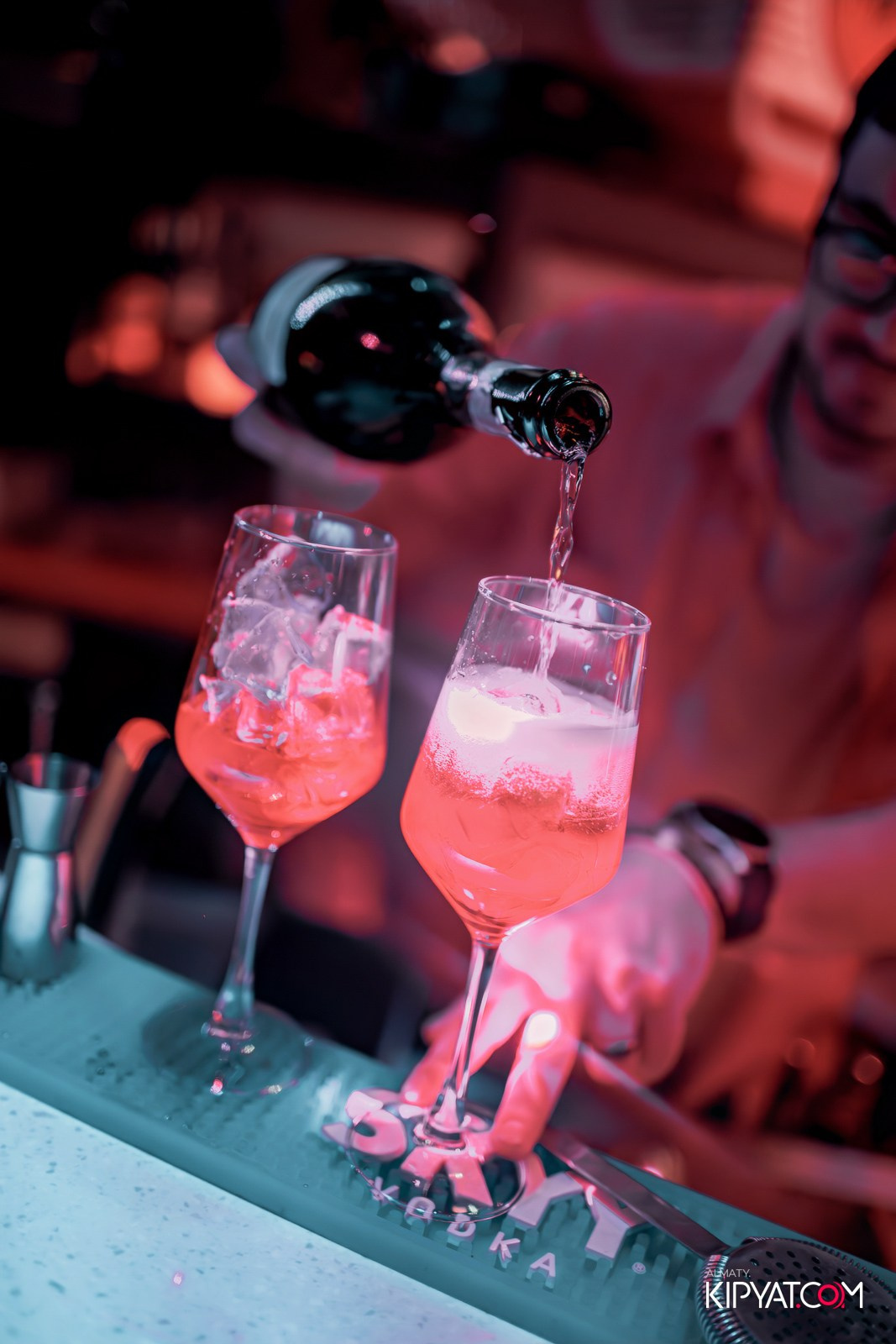 SANTA RAVE В НОЧНОМ КЛУБЕ SANTA BARBARA. КИПЯТКОМ АЛМАТЫ!