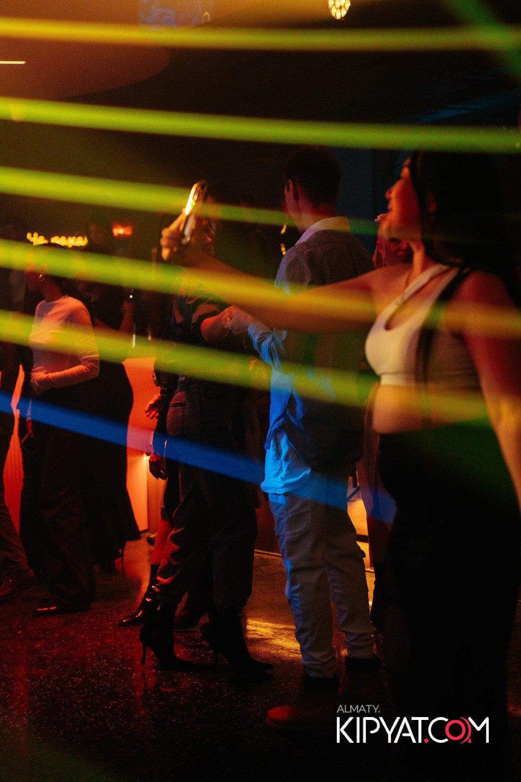 SANTA BARBARA — ВЫСТУПЛЕНИЕ LIZWI. КИПЯТКОМ АЛМАТЫ!