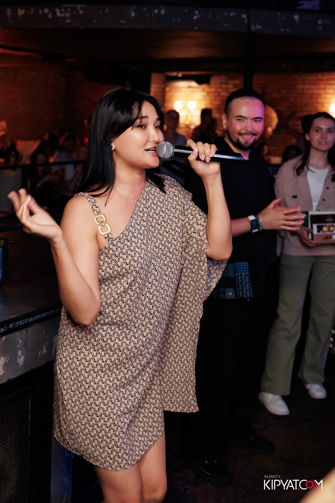 МУЗЫКАЛЬНОЕ ЛОТО В HIT RETRO. КИПЯТКОМ АЛМАТЫ!