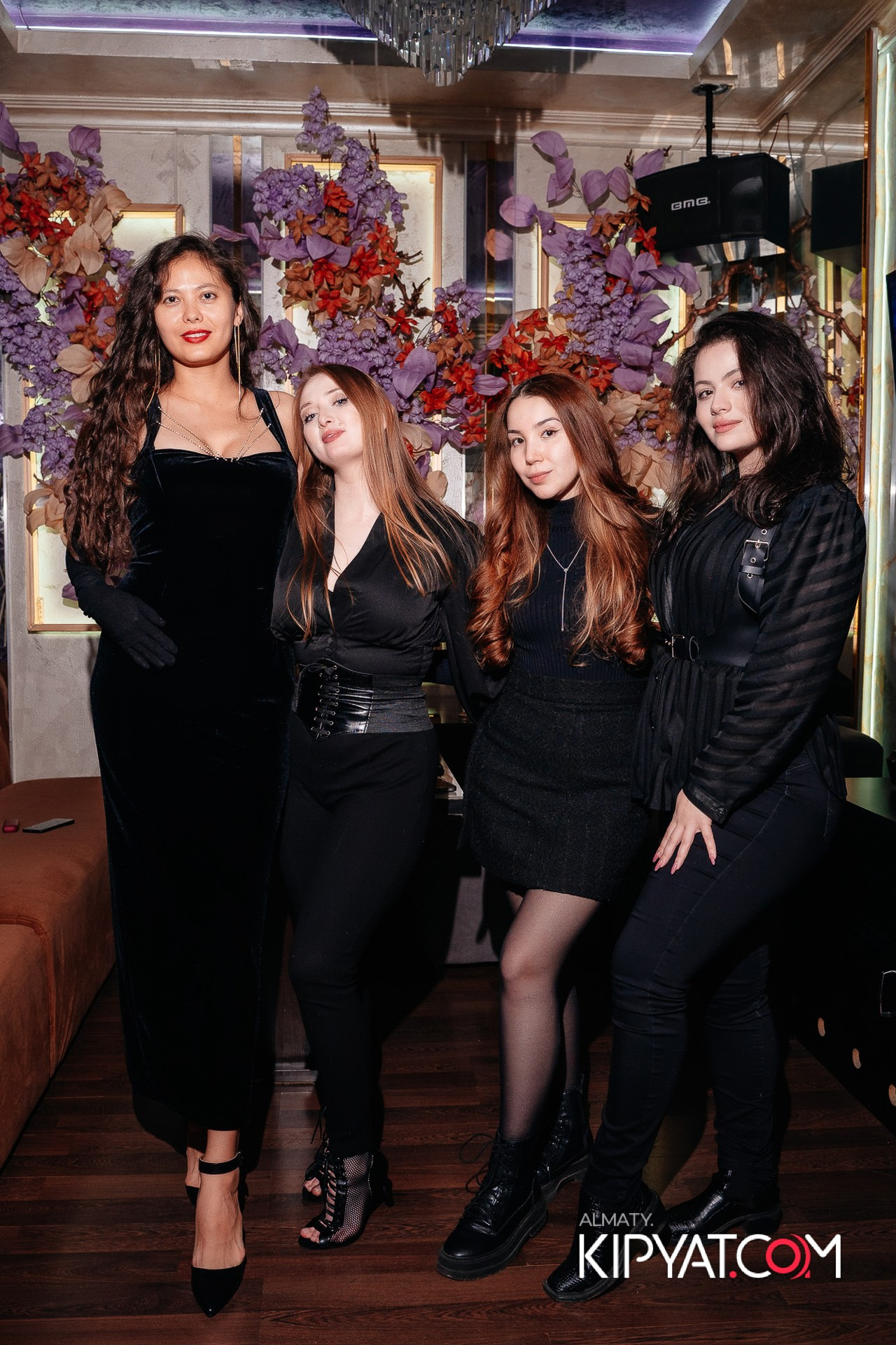 Ухо и Медведь на Курмангазы. КИПЯТКОМ АЛМАТЫ!