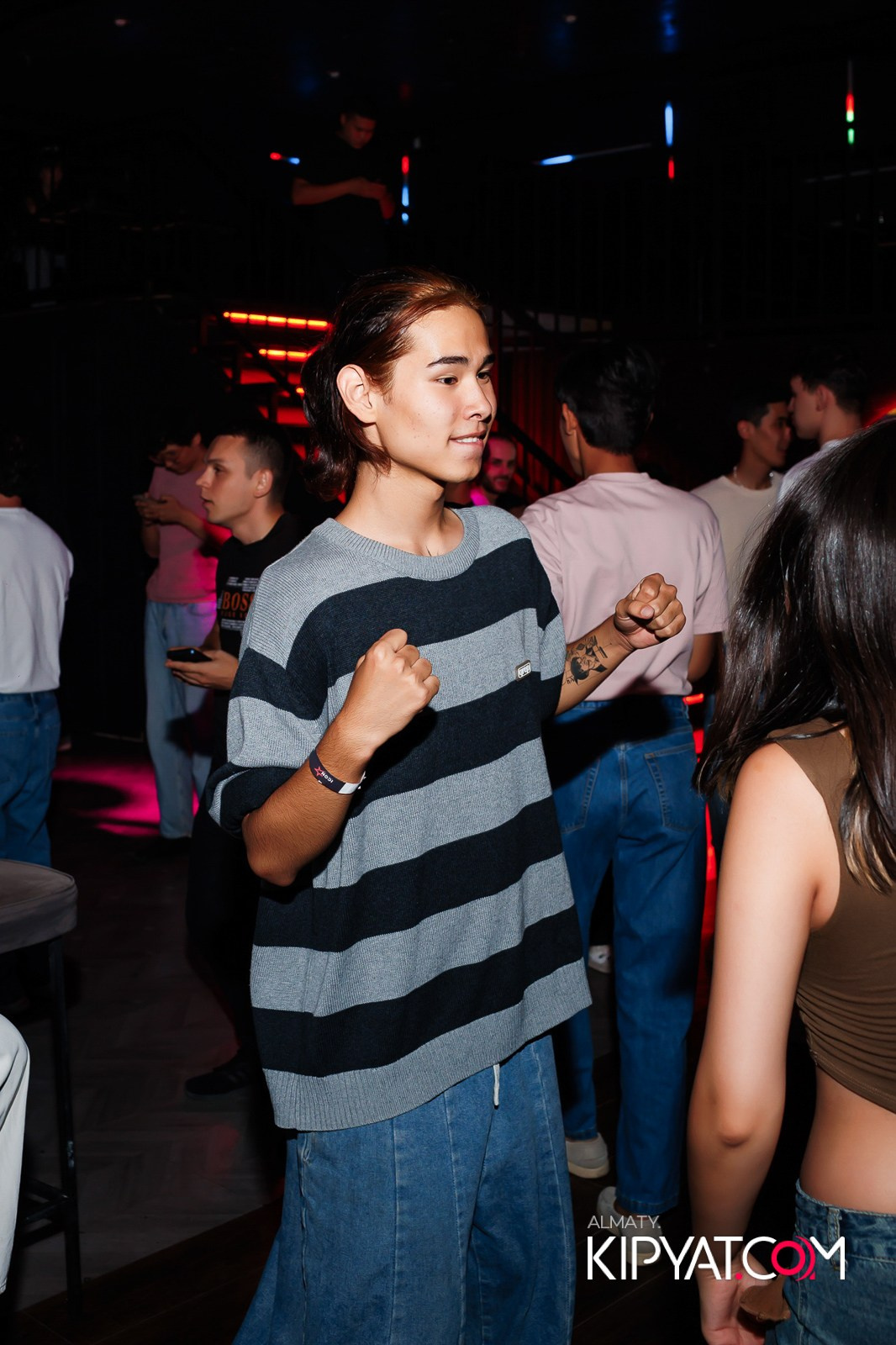НОЧНОЙ КЛУБ ICON. КИПЯТКОМ АЛМАТЫ!