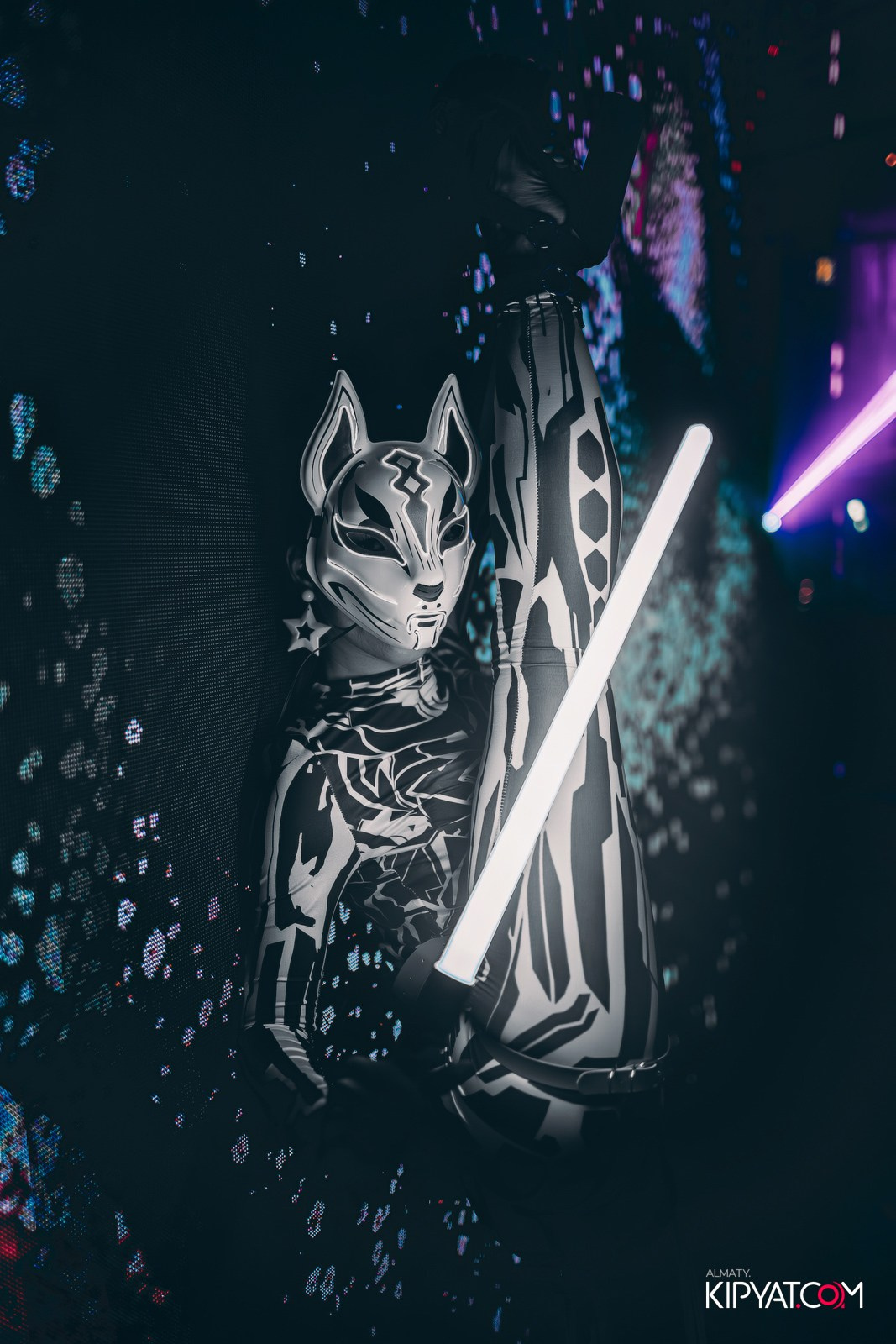 SANTA RAVE В НОЧНОМ КЛУБЕ SANTA BARBARA. КИПЯТКОМ АЛМАТЫ!