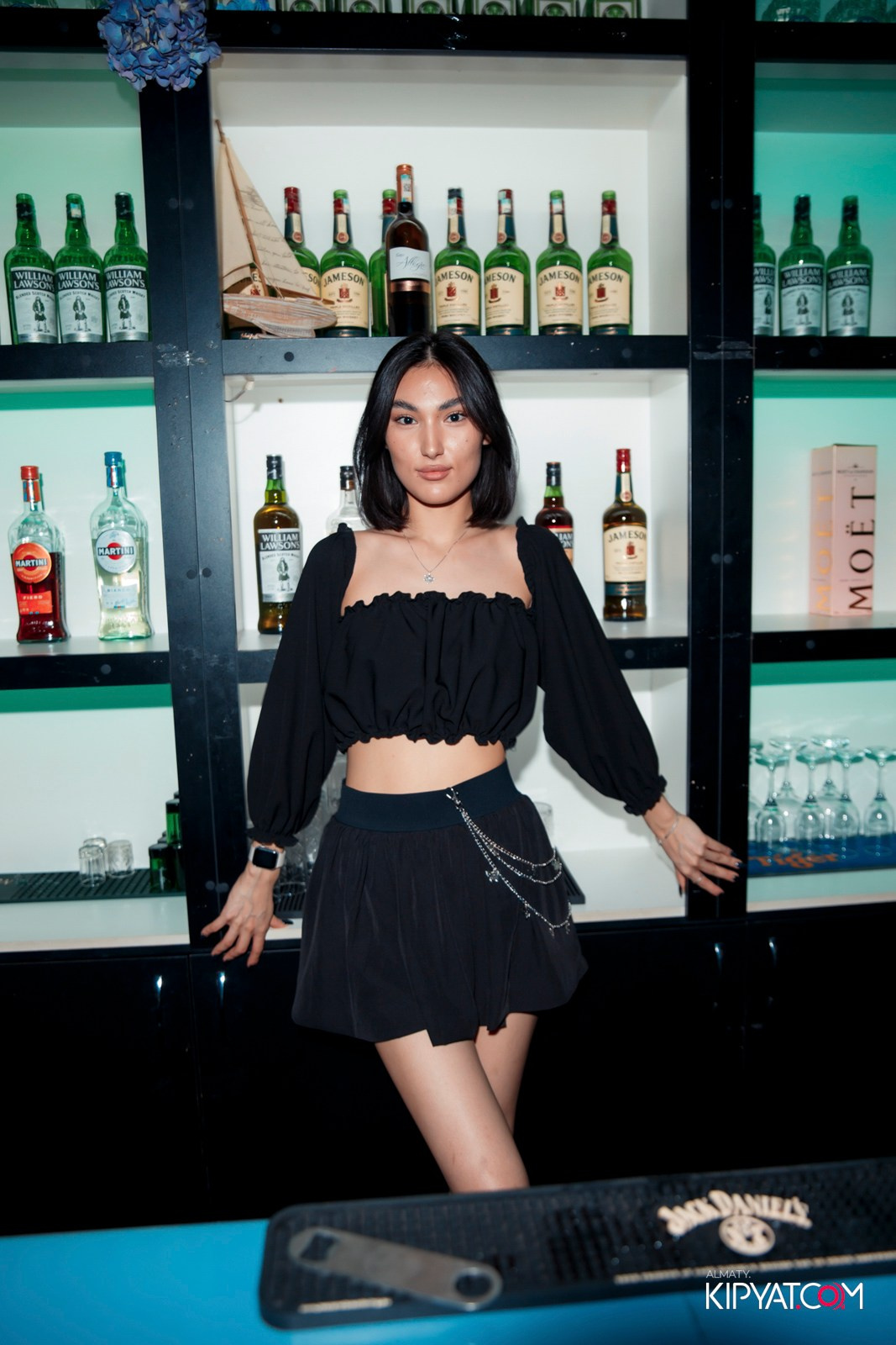 UYAT EMES BAR. КИПЯТКОМ АЛМАТЫ!