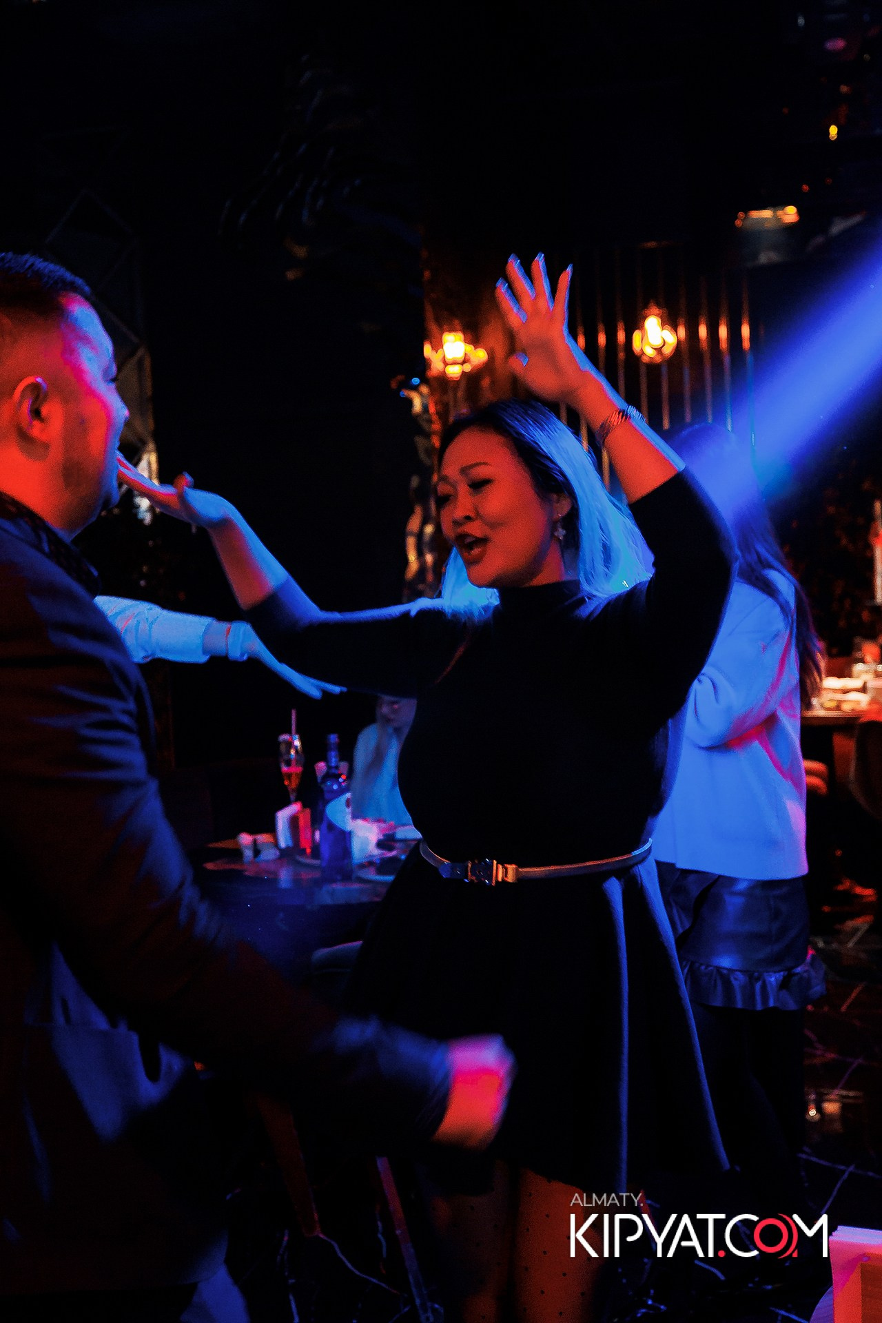 MOOD KARAOKE & TERRACE. КИПЯТКОМ АЛМАТЫ!