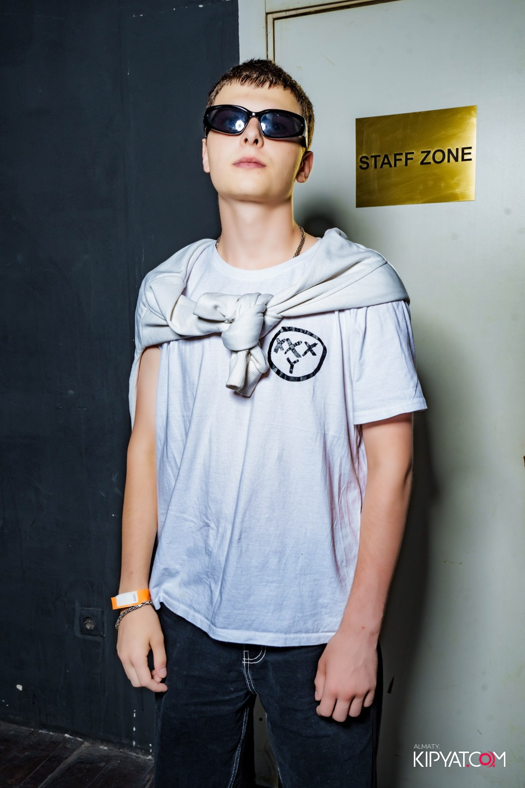 UYAT EMES BAR. КИПЯТКОМ АЛМАТЫ!