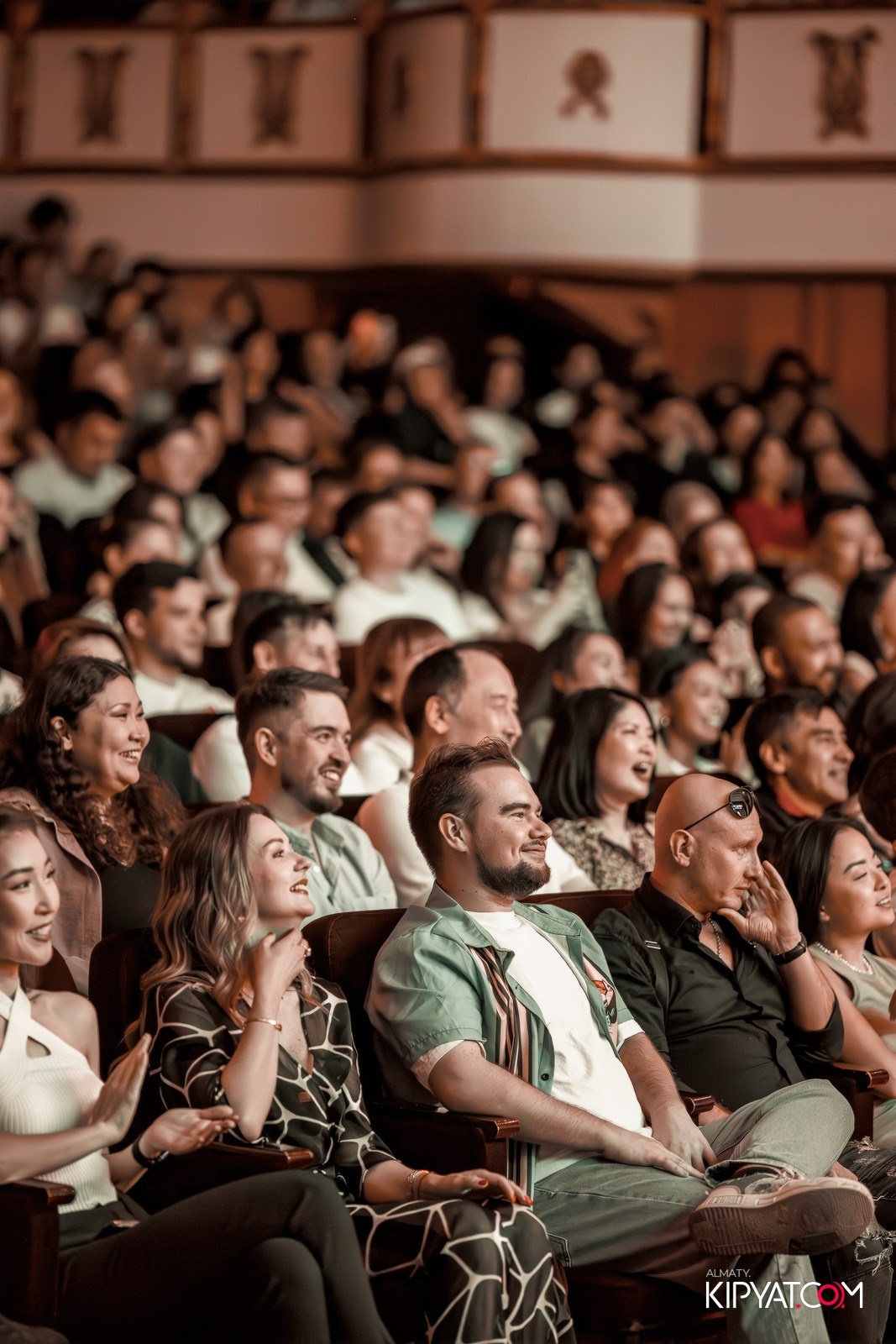 STAND UP КОНЦЕРТ АЛЕКСАНДА МЕРКУЛЬ. КИПЯТКОМ АЛМАТЫ!