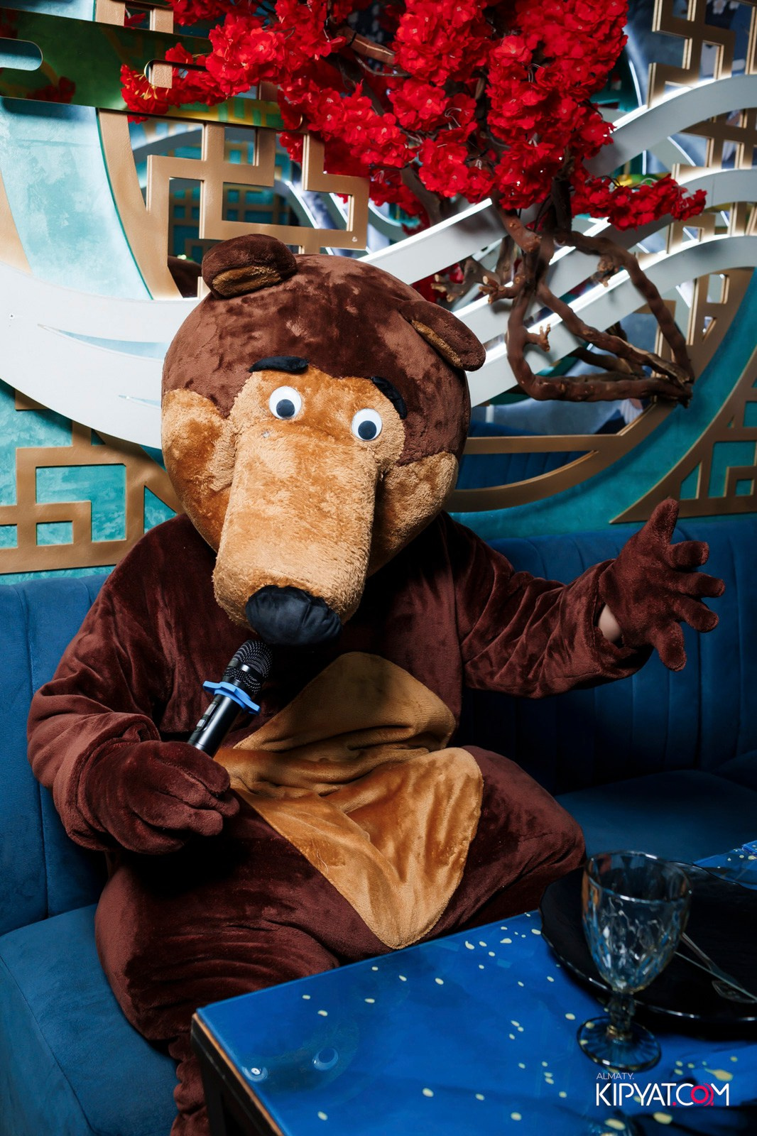 УХО И МЕДВЕДЬ НА ГАГАРИНА. КИПЯТКОМ АЛМАТЫ!