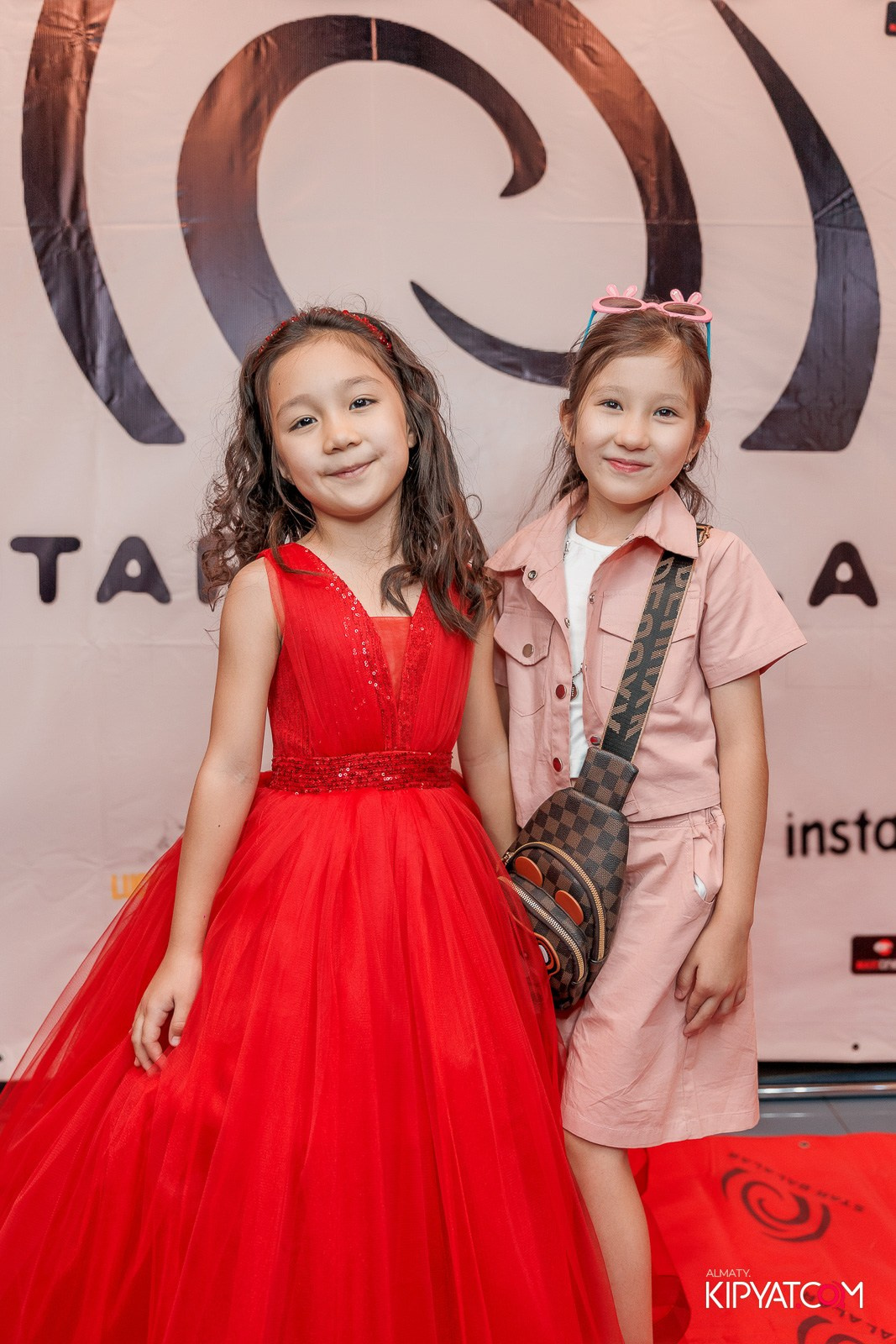 ПРЕЗЕНТАЦИЯ 10 ГРУППЫ КИНОПРОЕКТА STARBALALAR. КИПЯТКОМ АЛМАТЫ!