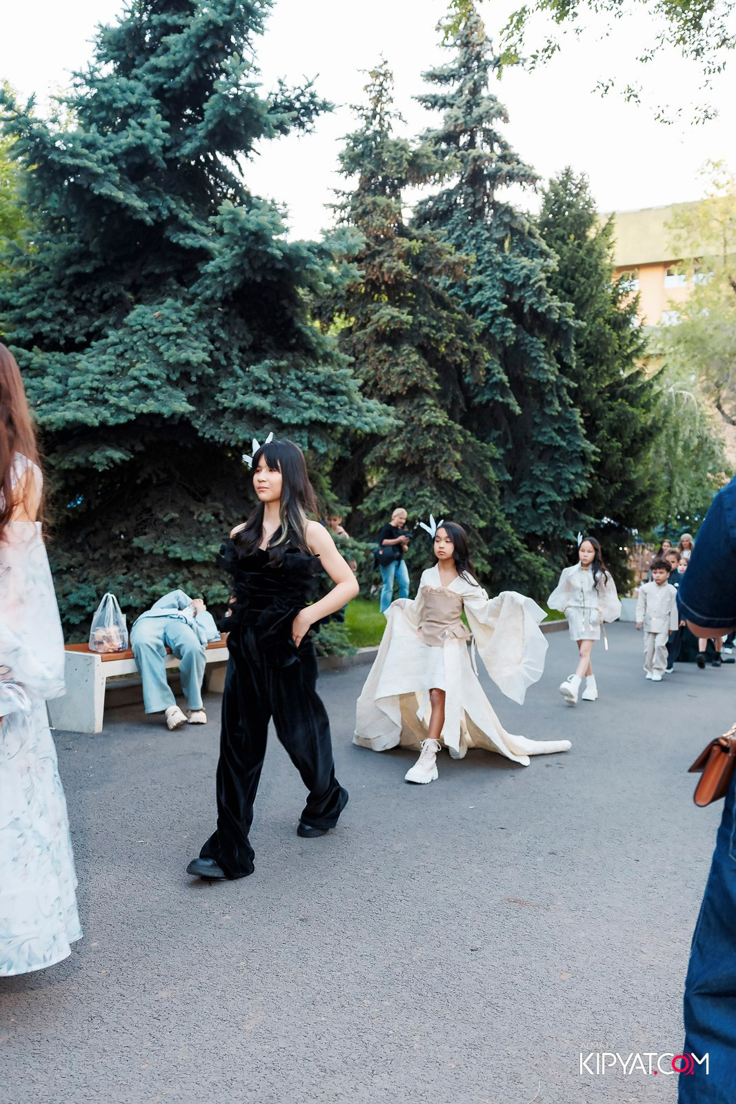 JUNIOR MODELS SHOW. ПЕРФОМАНС НОЧЬ В МУЗЕЕ. КИПЯТКОМ АЛМАТЫ! Фотосъемка мероприятий в Алматы