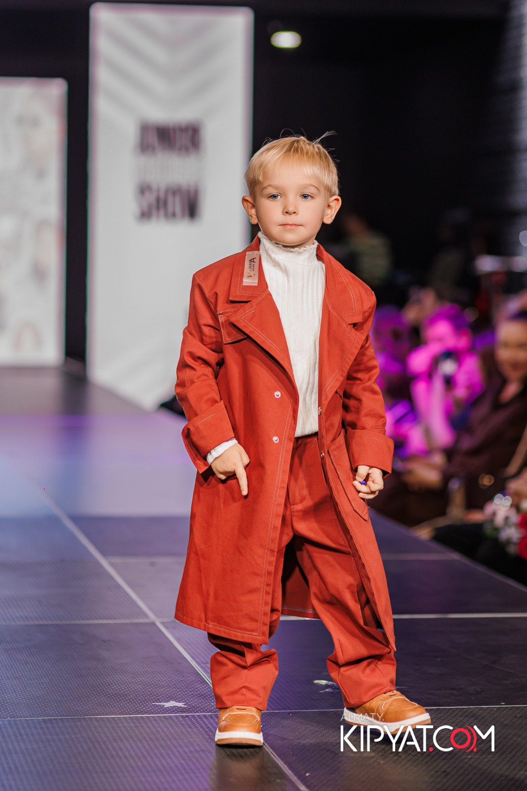 JUNIOR MODELS SHOW В РАМКАХ БЛАГОТВОРИТЕЛЬНОГО ПРОЕКТА МОДА ЗА СЧАСТЬЕ ДЕТЕЙ. КИПЯТКОМ АЛМАТЫ!