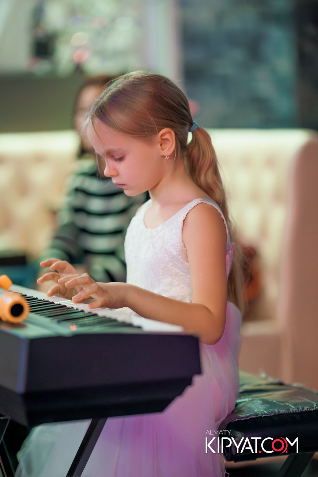 НОВОГОДНИЙ ОТЧЕТНЫЙ КОНЦЕРТ МУЗЫКАЛЬНОЙ ШКОЛЫ «SOULWAY». КИПЯТКОМ АЛМАТЫ!