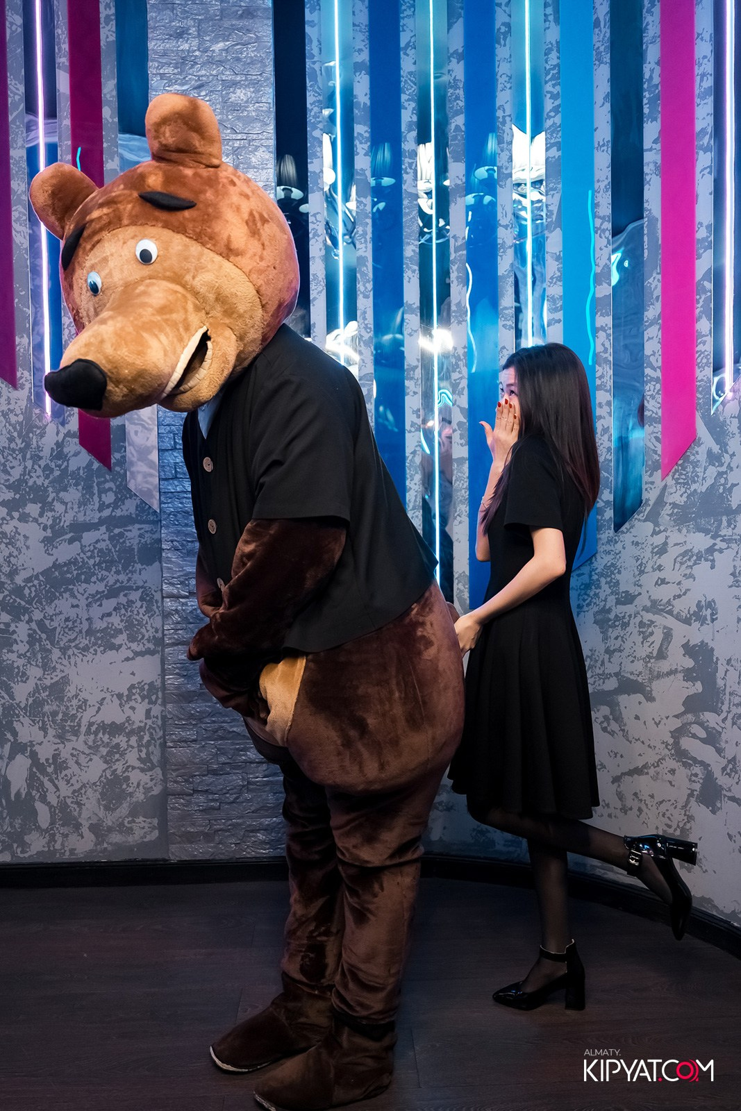 УХО И МЕДВЕДЬ НА ГАГАРИНА. КИПЯТКОМ АЛМАТЫ!