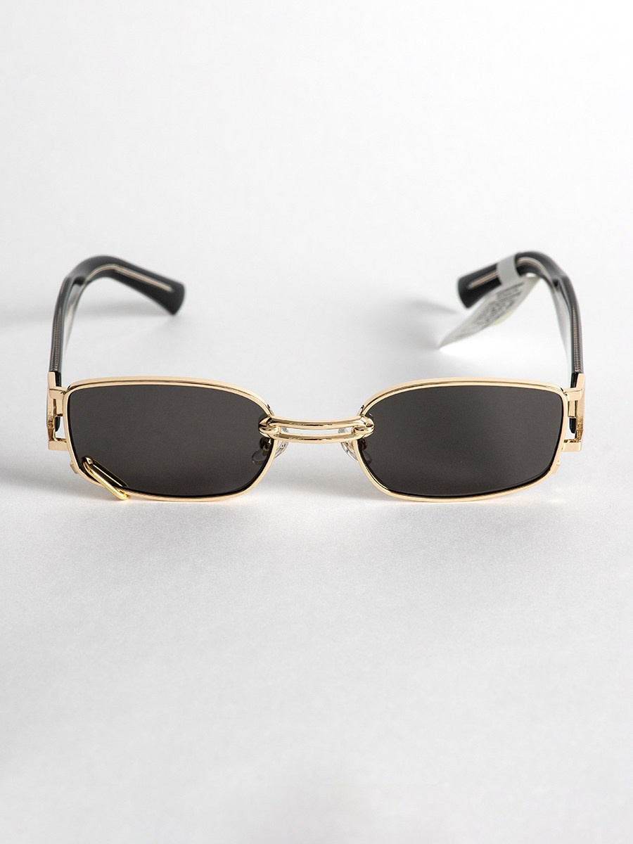 Съемка солнцезащитных очков. Фотограф в Санкт-Петербурге