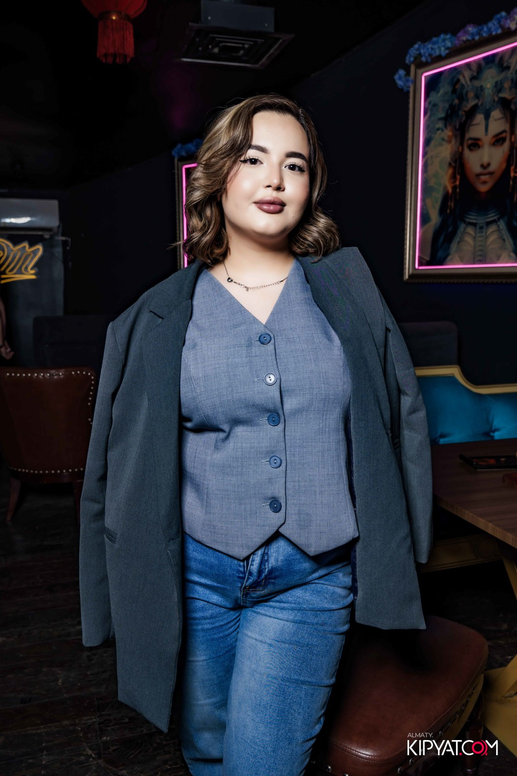 UYAT EMES BAR. КИПЯТКОМ АЛМАТЫ!