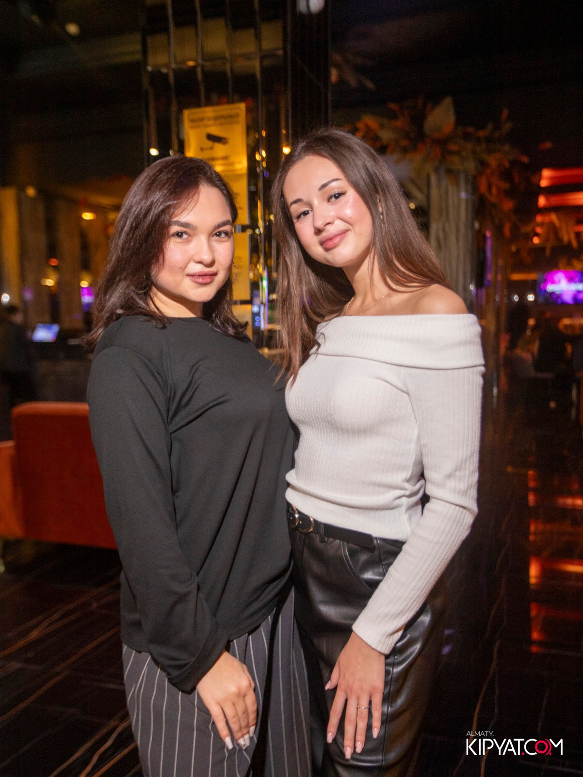 БАР ПАНАЕХАЛИ НА ДОСТЫК. КИПЯТКОМ АЛМАТЫ! Фотосъемка мероприятий в Алматы