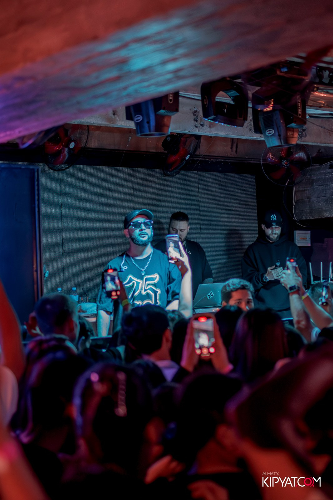 BHB. КИПЯТКОМ АЛМАТЫ!