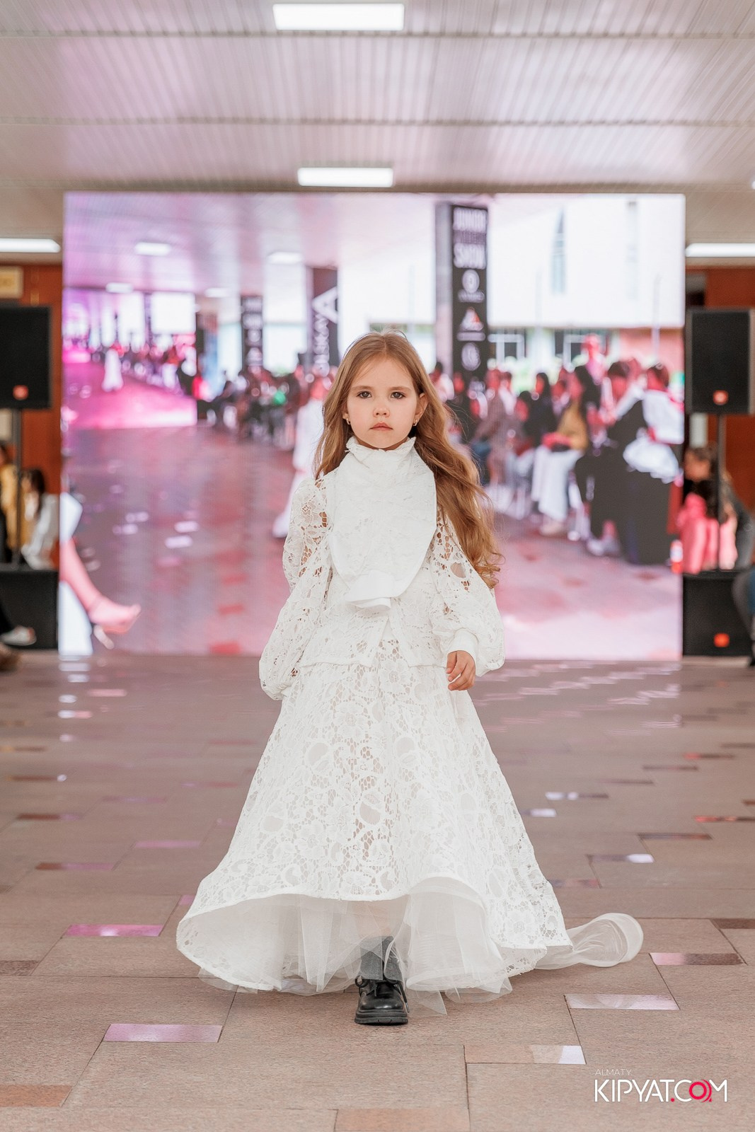 JUNIOR FASHION SHOW. КИПЯТКОМ АЛМАТЫ!
