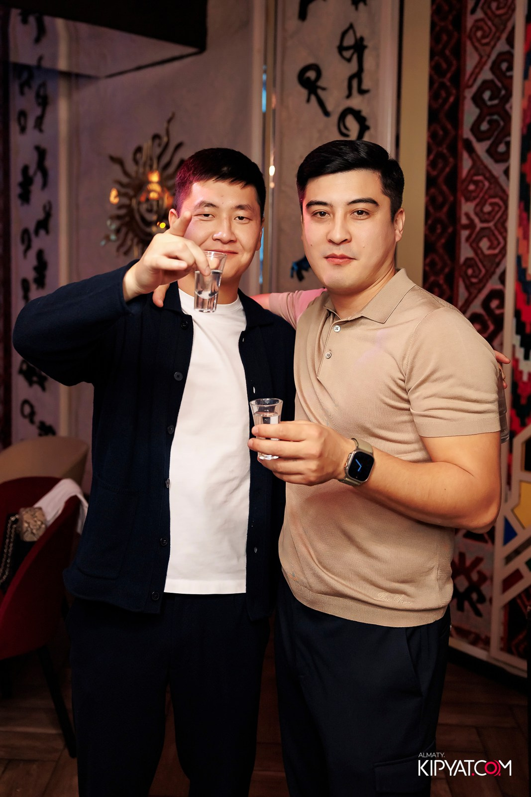 ЗАЯ, НА БИС. КИПЯТКОМ АЛМАТЫ! Фотосъемка мероприятий в Алматы