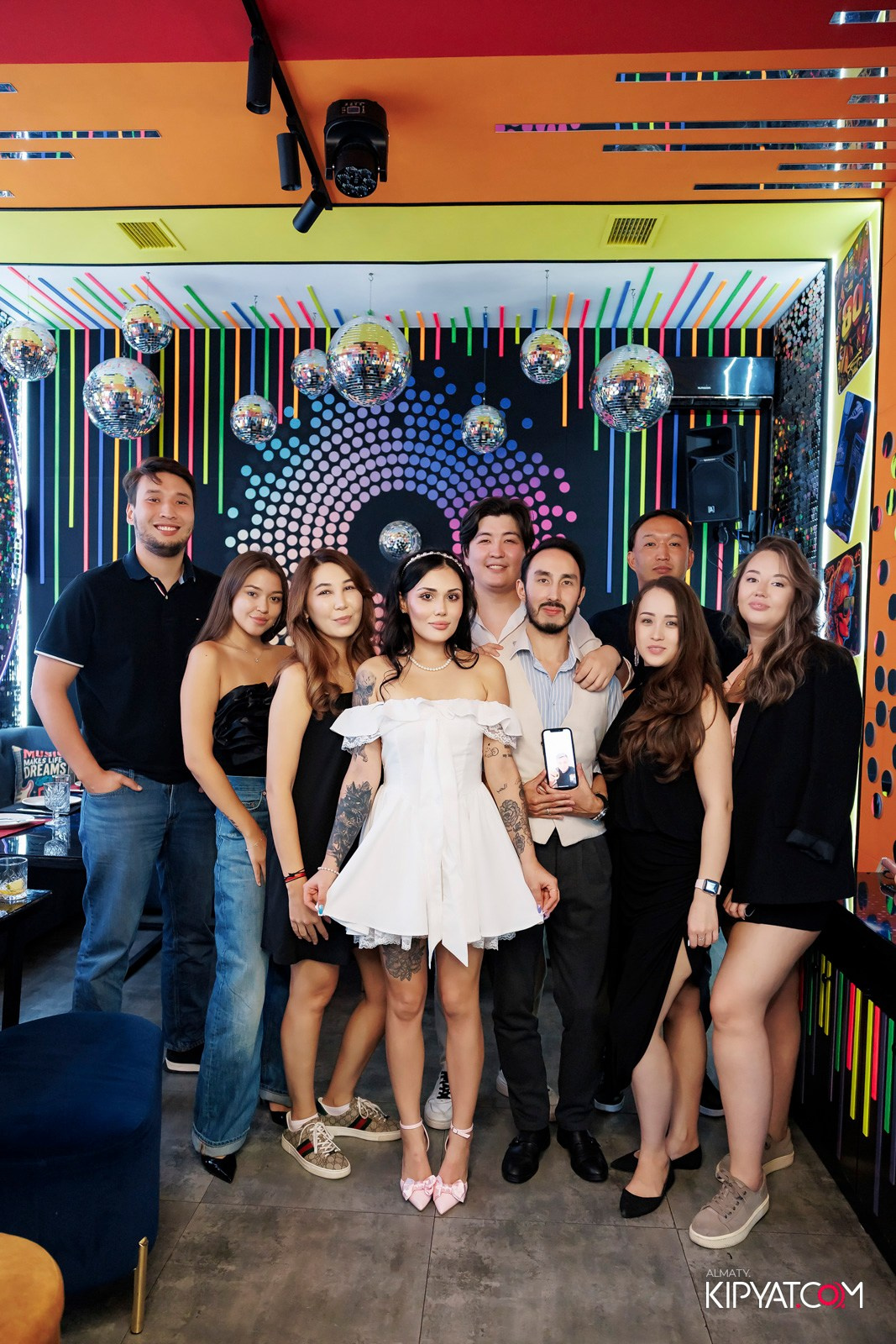 ЗАЯ, НА БИС. КИПЯТКОМ АЛМАТЫ!