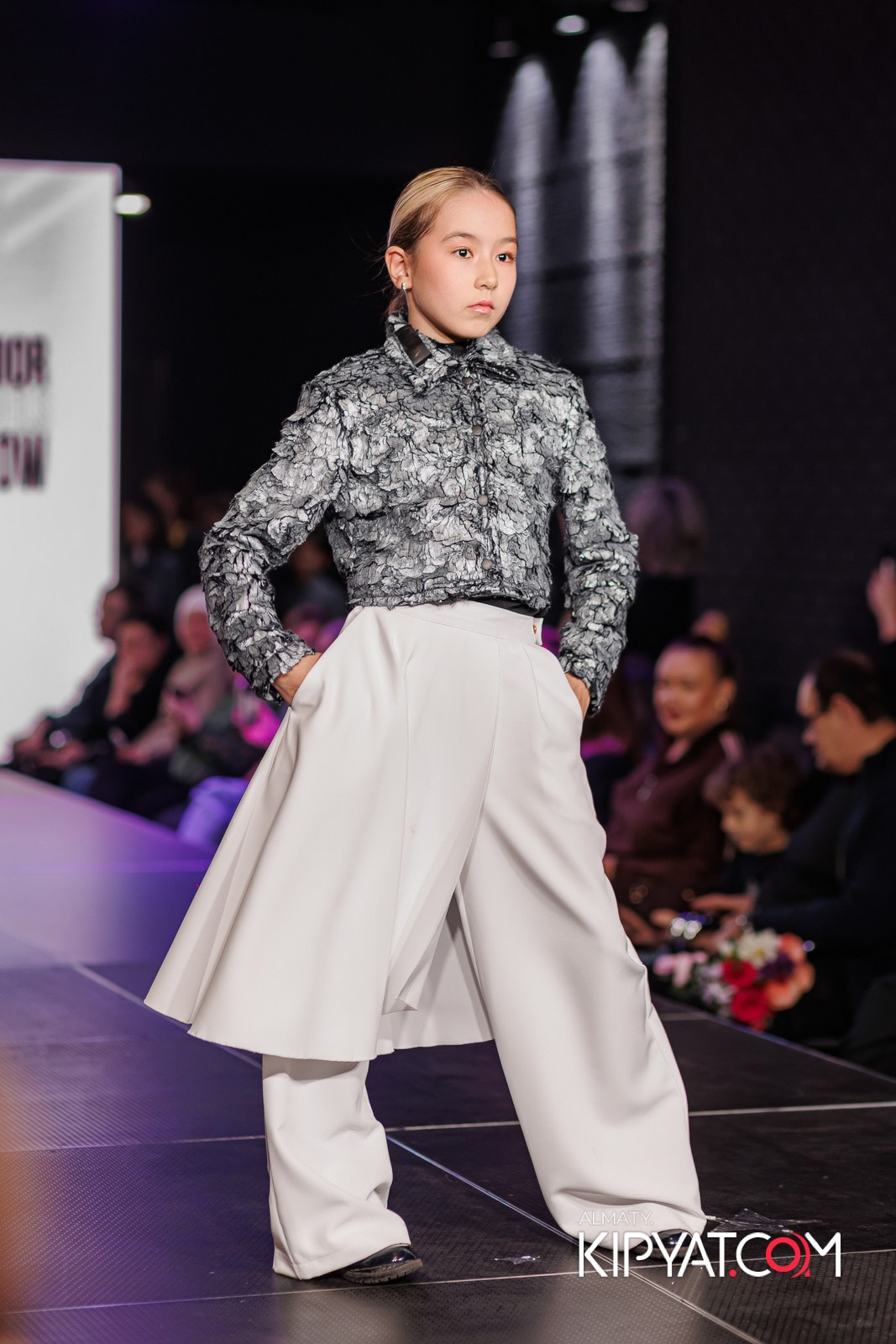 JUNIOR MODELS SHOW В РАМКАХ БЛАГОТВОРИТЕЛЬНОГО ПРОЕКТА МОДА ЗА СЧАСТЬЕ ДЕТЕЙ. КИПЯТКОМ АЛМАТЫ!