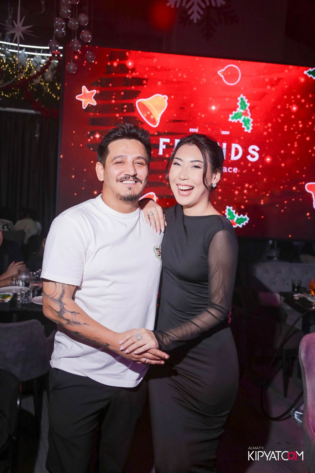 FRIENDS BAR & TERRACE. КИПЯТКОМ АЛМАТЫ! Фотосъемка мероприятий в Алматы