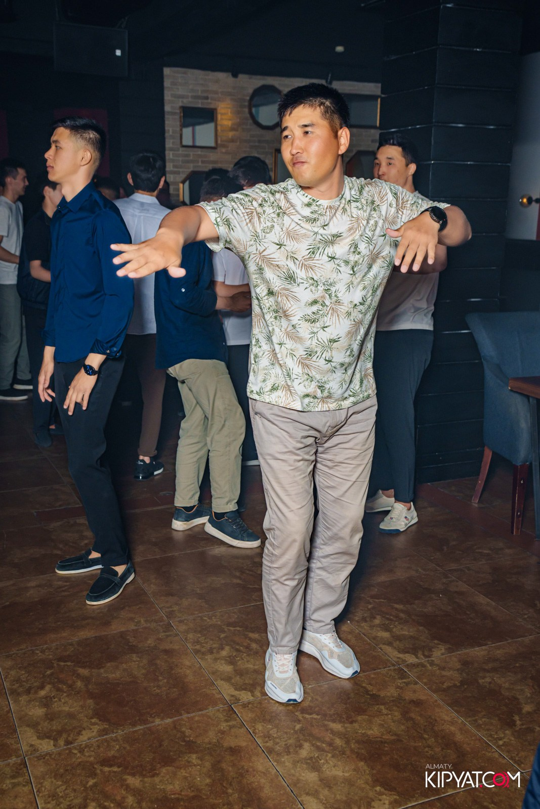 ARAGOSTA. КИПЯТКОМ АЛМАТЫ! Фотосъемка мероприятий в Алматы