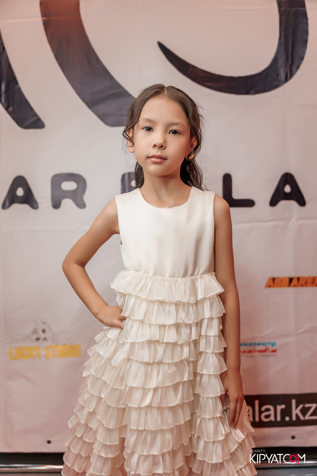 ПРЕЗЕНТАЦИЯ 10 ГРУППЫ КИНОПРОЕКТА STARBALALAR. КИПЯТКОМ АЛМАТЫ!