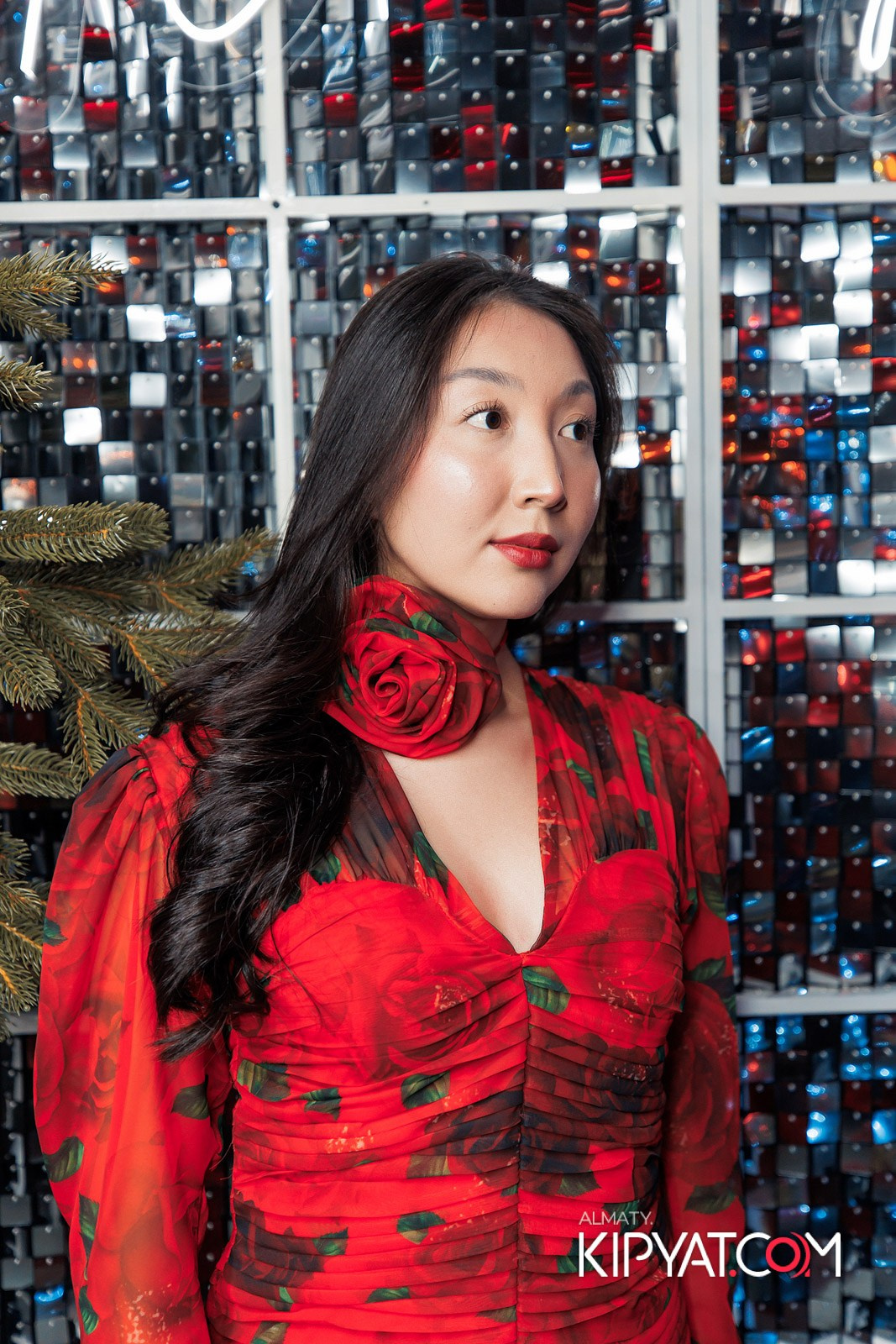 FRIENDS BAR & TERRACE. КИПЯТКОМ АЛМАТЫ!