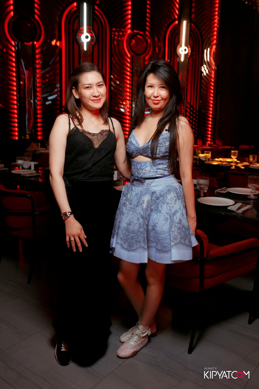 FRIENDS BAR & TERRACE. КИПЯТКОМ АЛМАТЫ! Фотосъемка мероприятий в Алматы