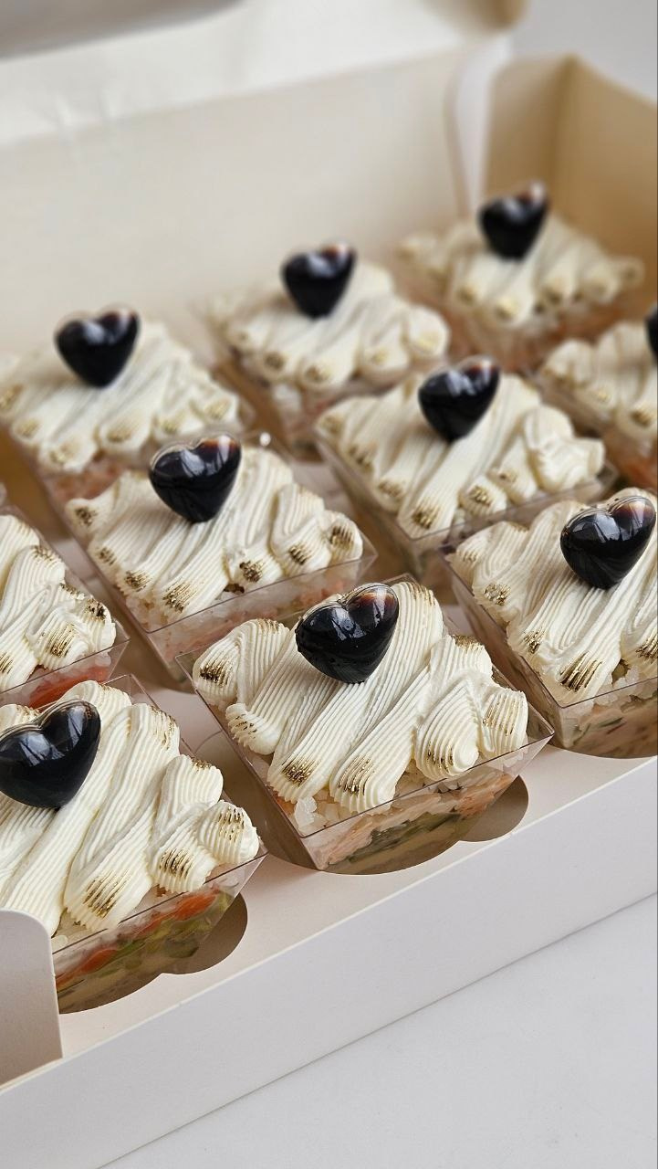 Суши-сеты/фуршетная подача. Добро пожаловать в мир НЕсладких тортов🩷