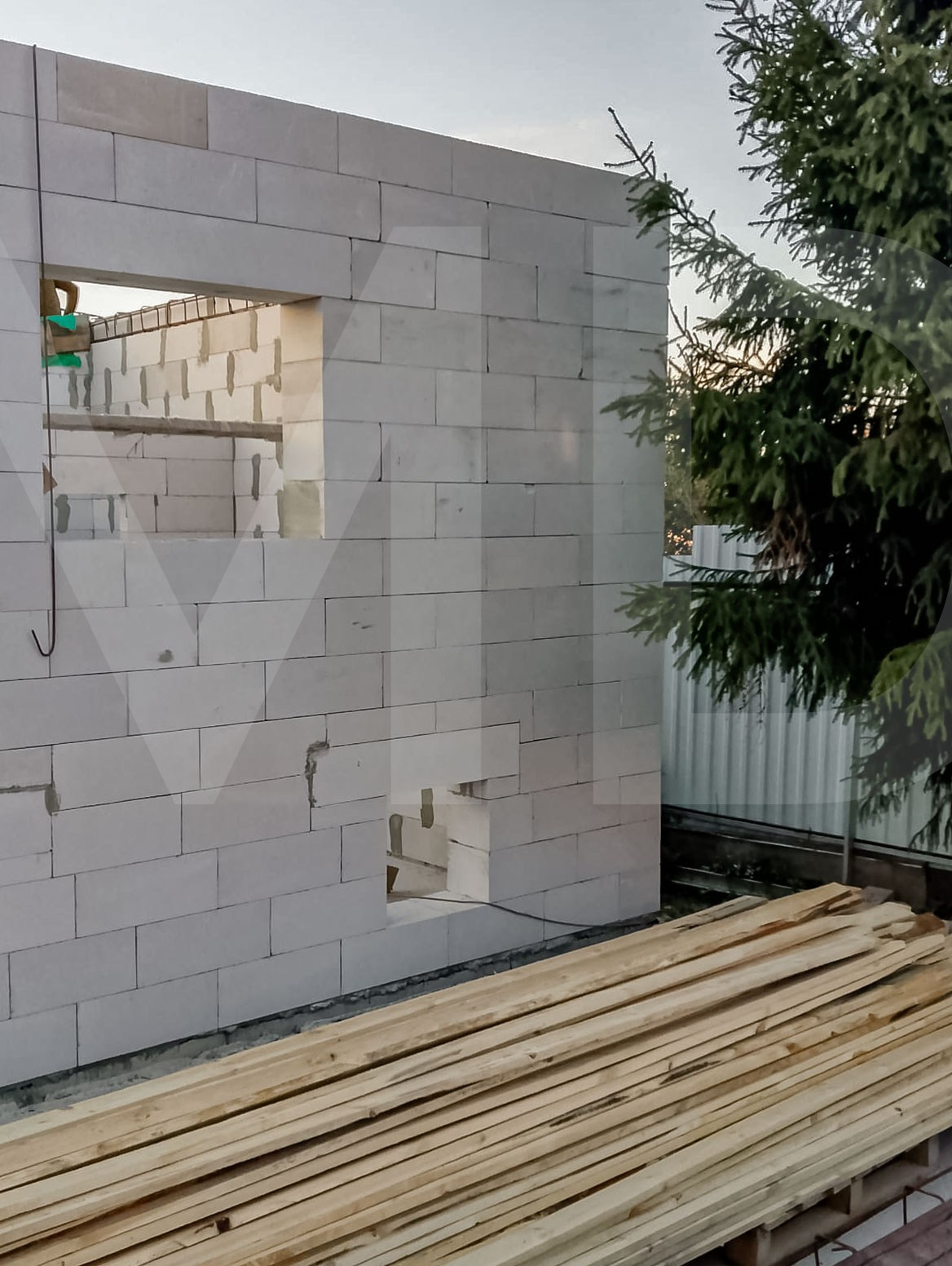  Каркас здания питомника МД-005 с оконными проемами