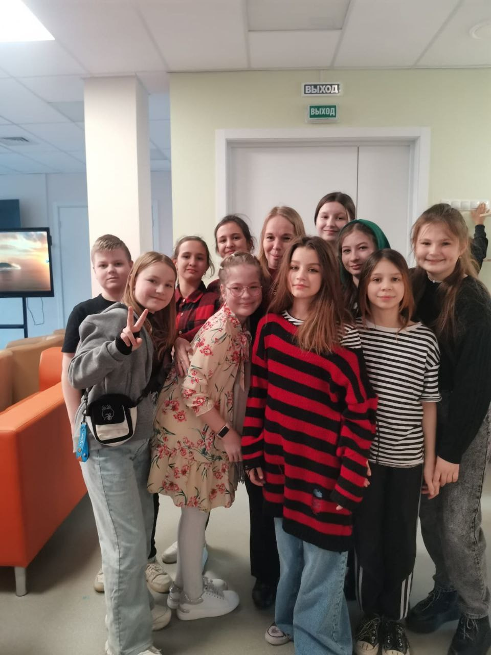 Молодёжный актив микрорайона Южный Домодедово на вечере "Патриотическое кино" в Домодедово